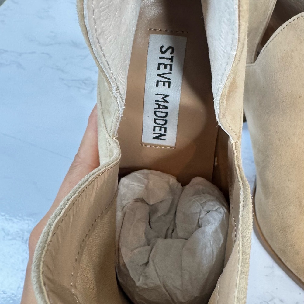 STEVE MADDEN Cedar Suede Ankle‎ Boot Camel Neutral Size 8.5 US Block Heel Bootie - Picture 6 of 8
